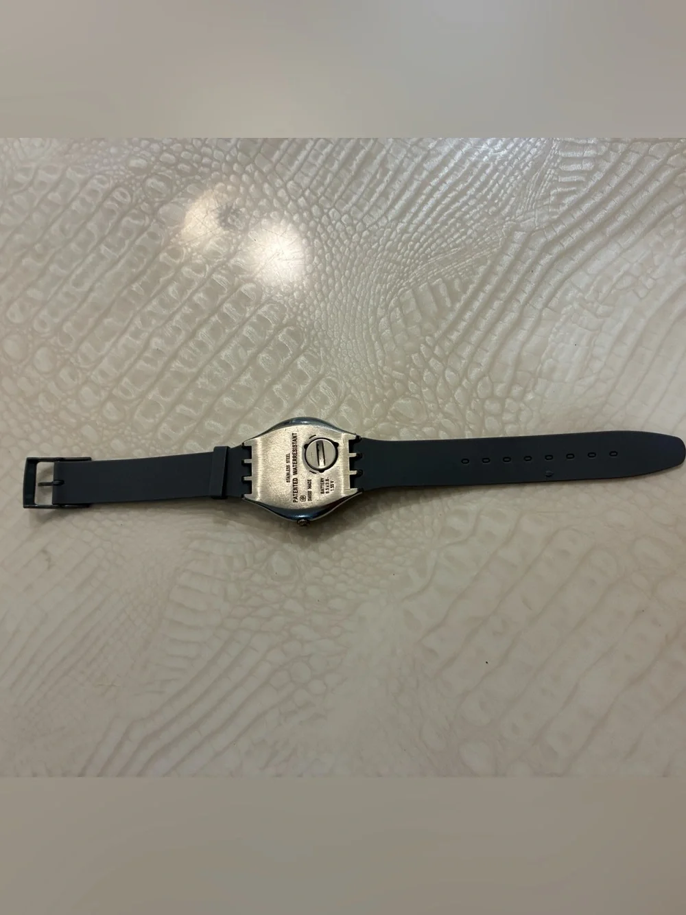 Swatch Vintage Men's Watch with Gray Strap